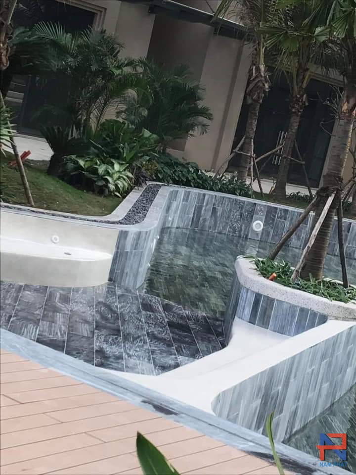 đen sọc dưa ốp lát bồn hoa