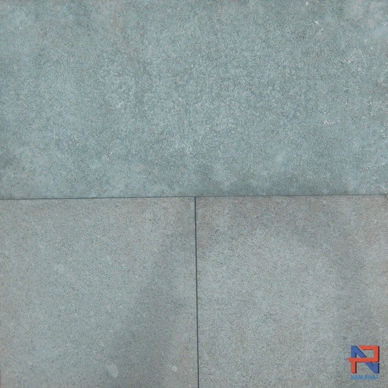 Đá xanh rêu Thanh Hóa băm mặt chống trơn lát sân vườn