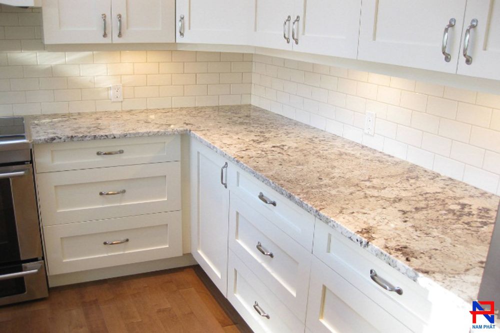 Đá Tự Nhiên Granite  Alaska WhiteA ​​G028