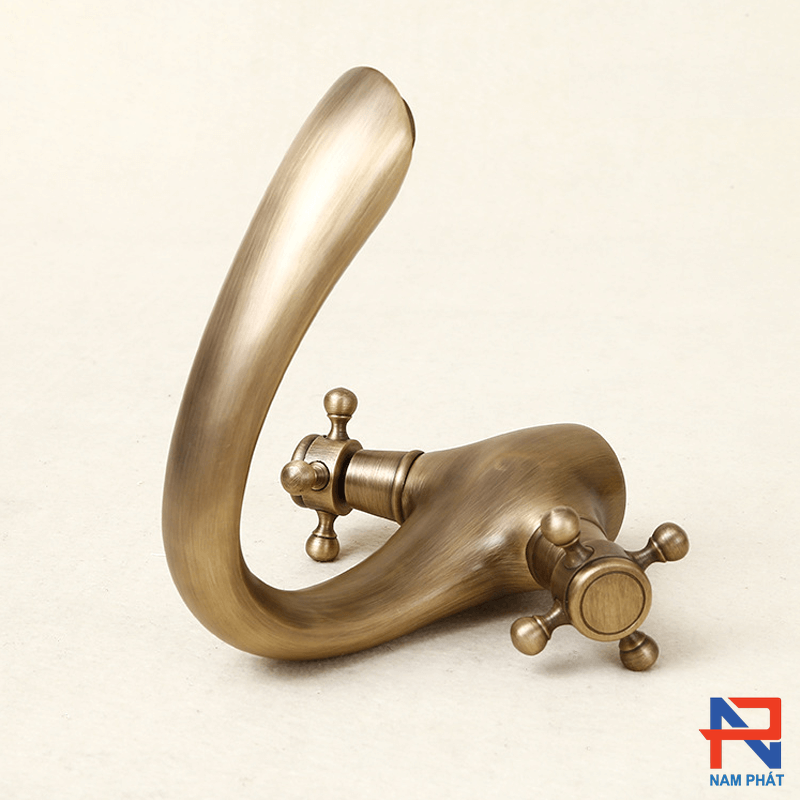 lavabo đồng thau