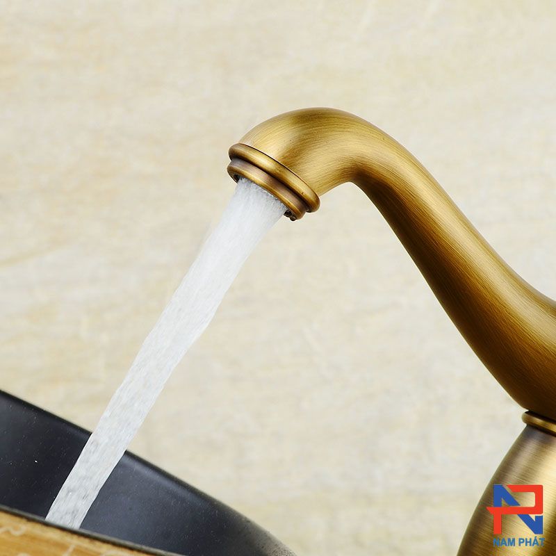lavabo đồng thau