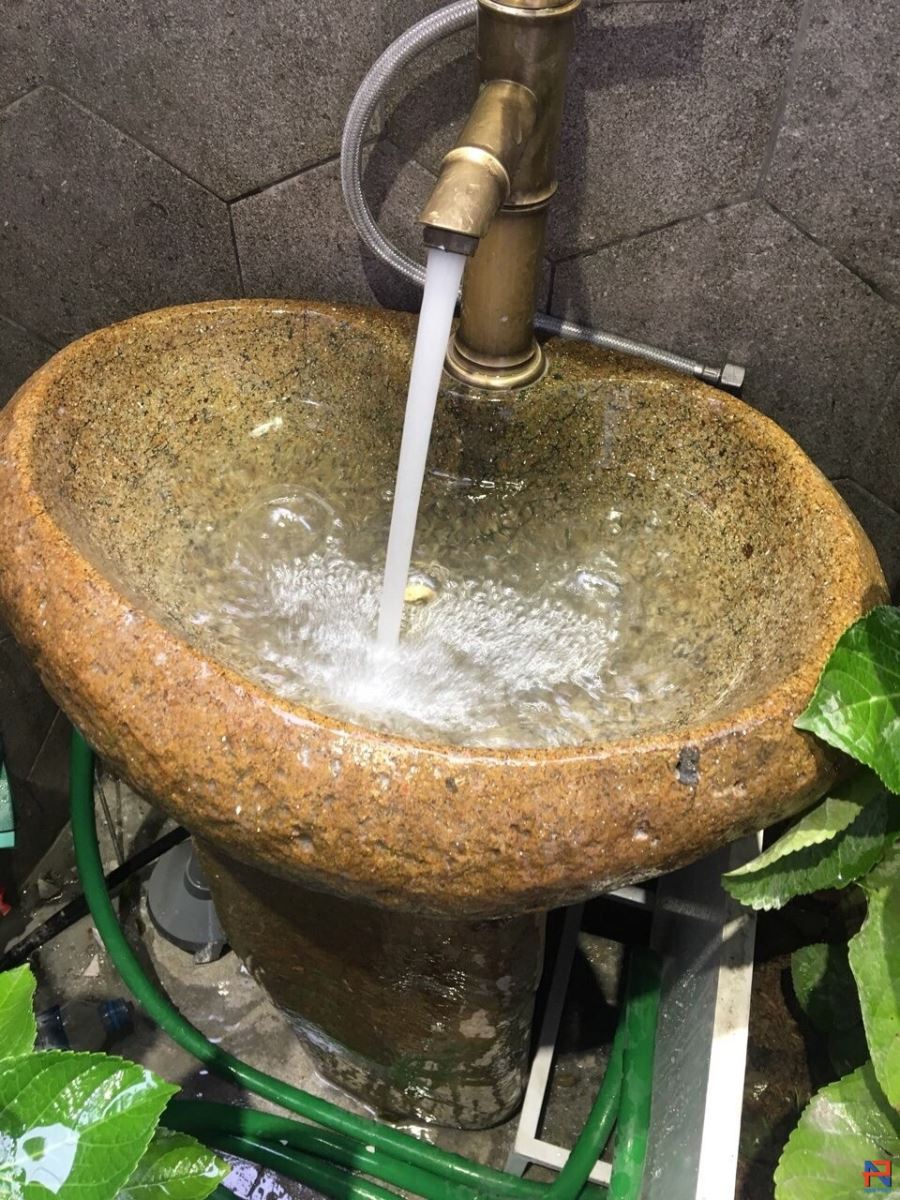 lavabo đá cuội