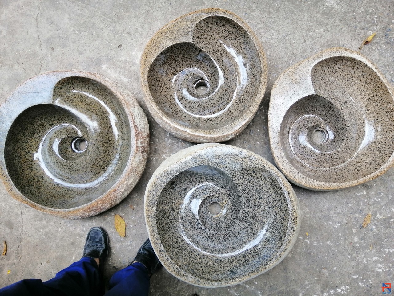 phối cảnh chậu đá cuội