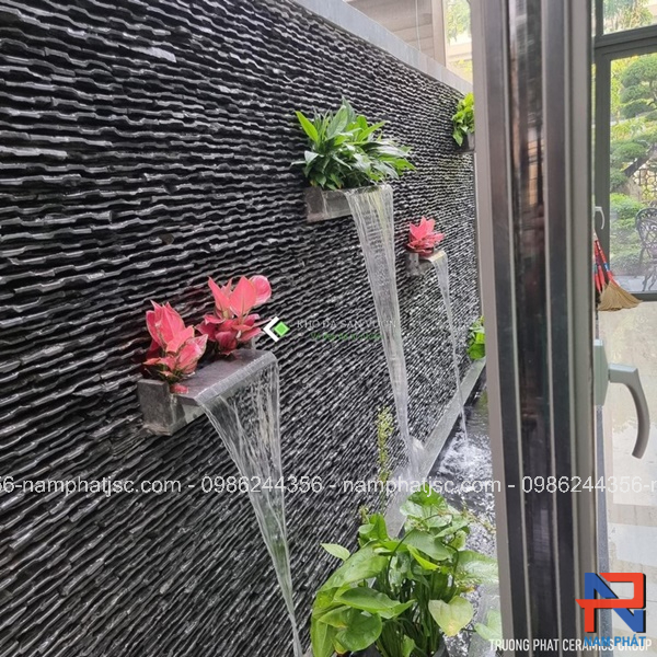 Đá răng lược ốp tường thác nước 