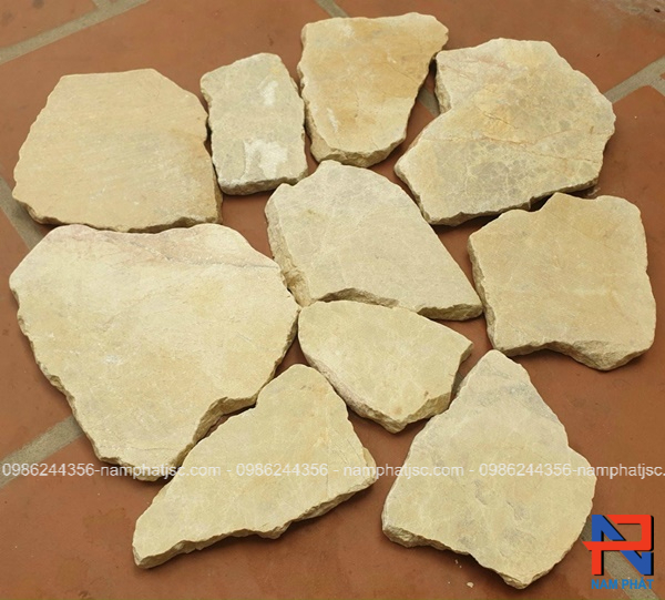 Đá rối vàng cắt cạnh ốp tường 