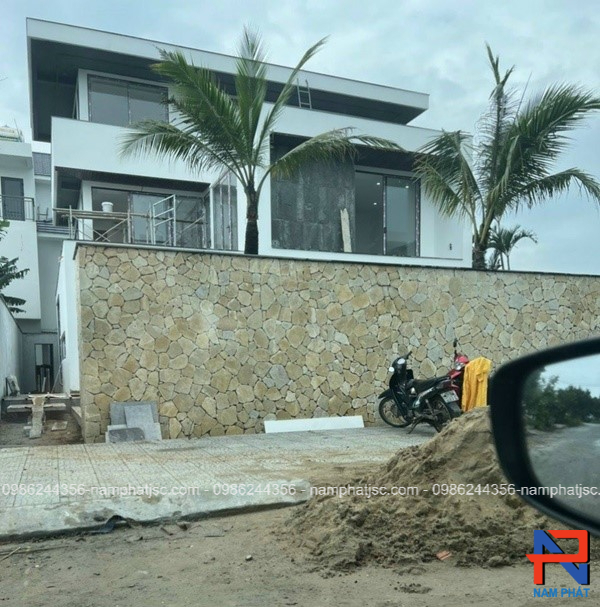 Đá rối vàng Nghệ An ốp tường bao 