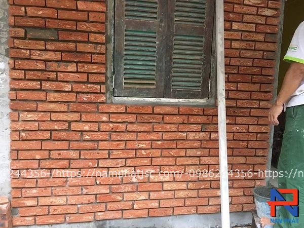 Gạch giả cổ đất nung lõi trắng 5x20 cm 