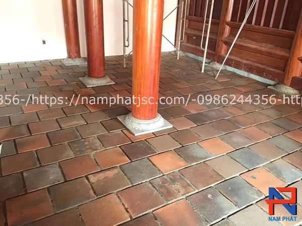 Gạch gốm cổ lát nền 